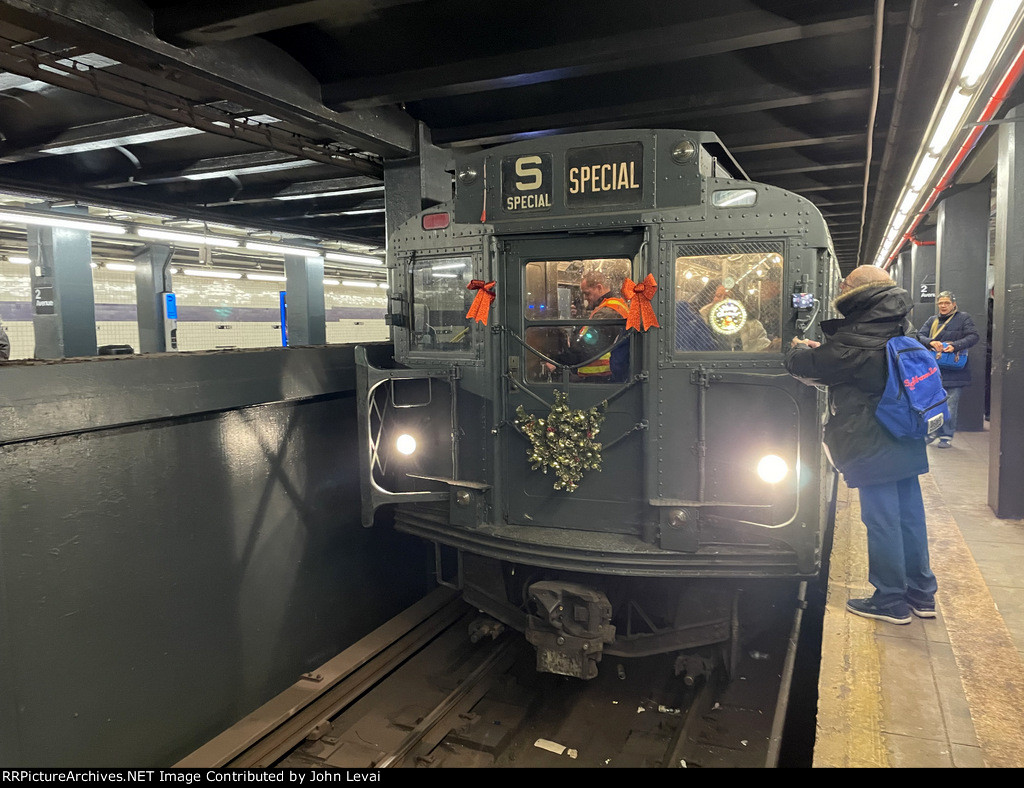 Holiday Train at 2nd Ave Station